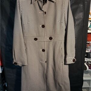 Larry Levine woman’s Brown and White Houndstooth Trench Coat skirt-suit.